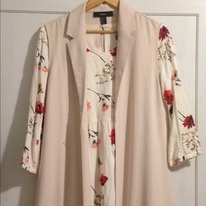 Cream Ivory side slits light weigh vest size small